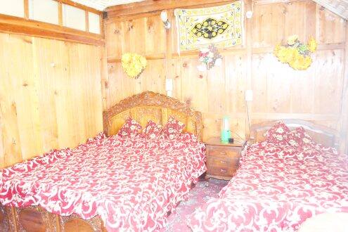 New Life Houseboat Dal Lake, Srinagar 2